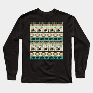 Native spirit with foxes and bears Long Sleeve T-Shirt